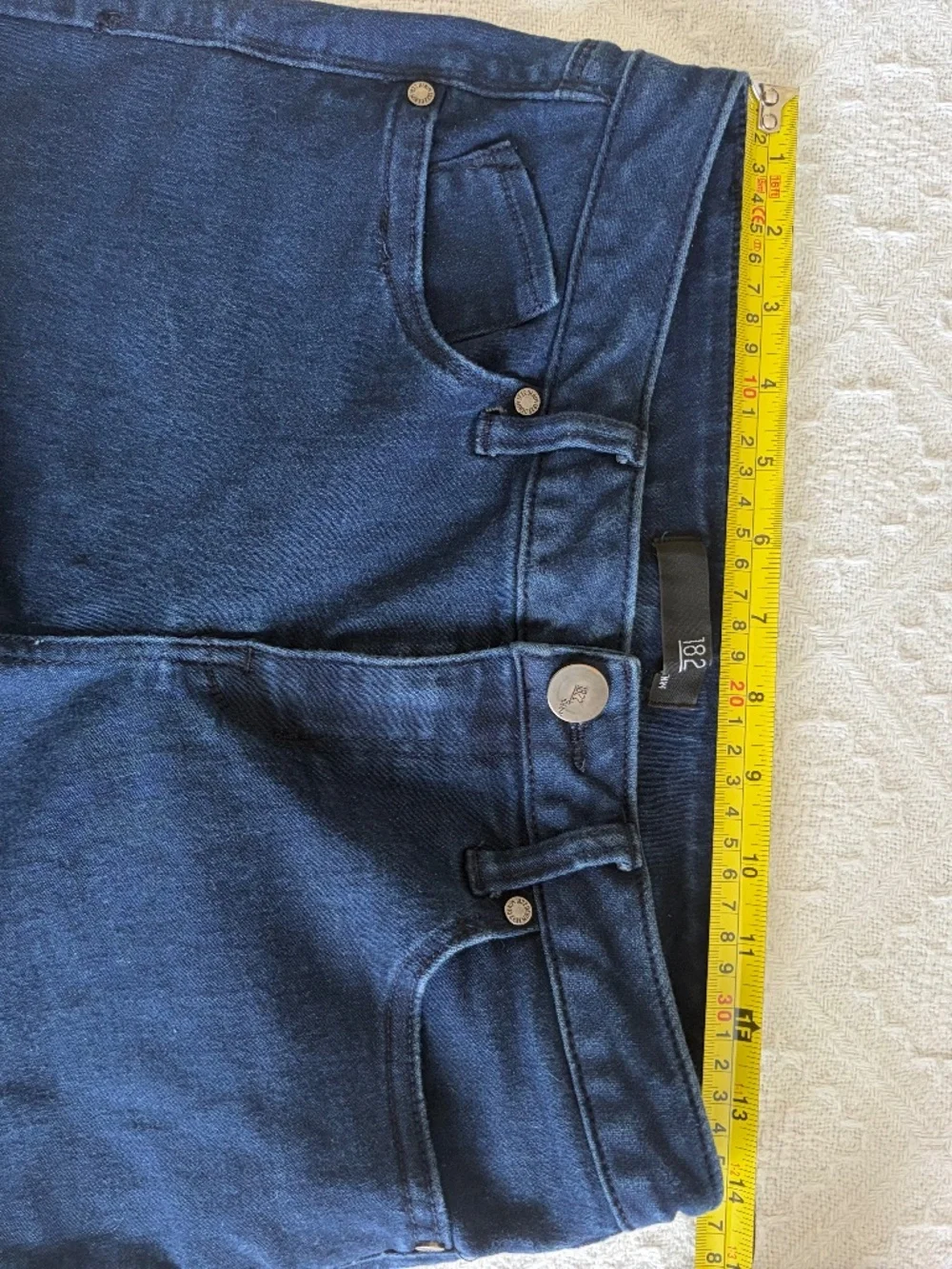 Vintage Women's 6 1822 Denim Dark Wash Shorts